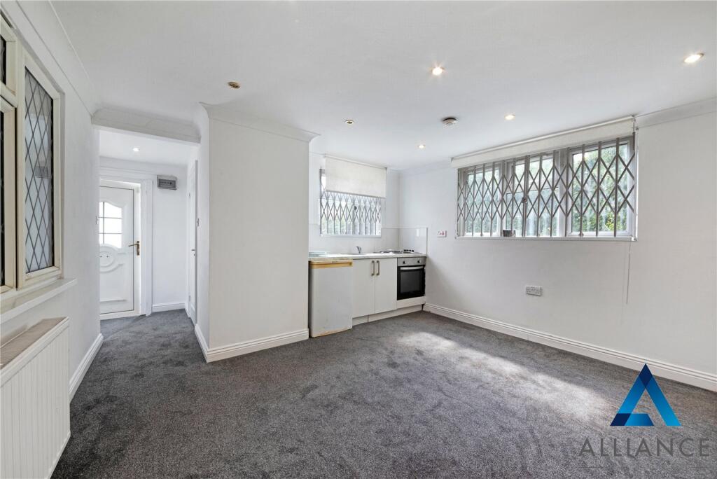 Main image of property: Avenue Road, London, N14