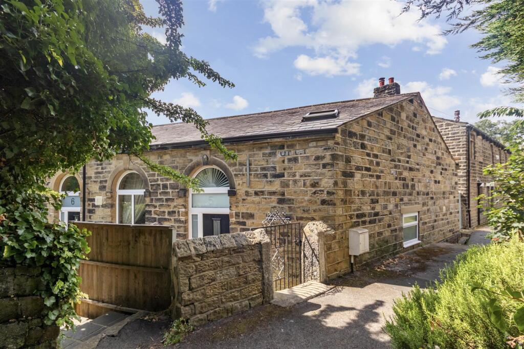 Main image of property: Oxford Place, Baildon, Shipley