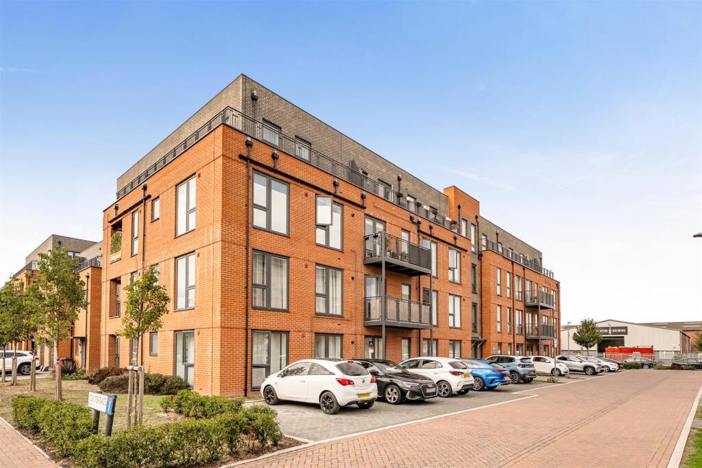 Main image of property: Cox Terrace, Reading