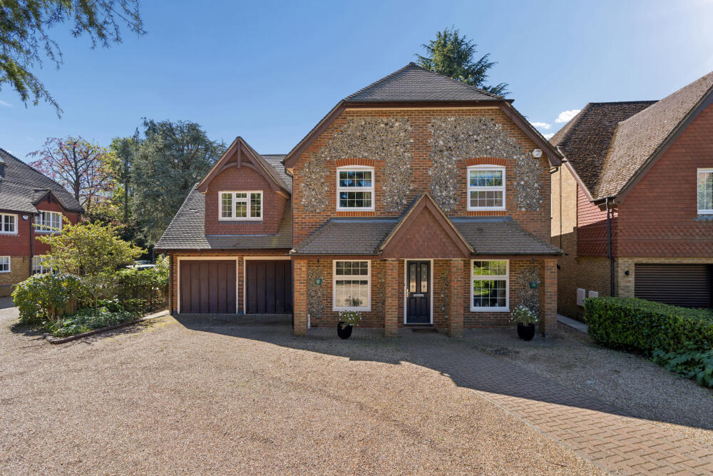 Main image of property: The Hawthorns, Chalfont St. Giles, HP8