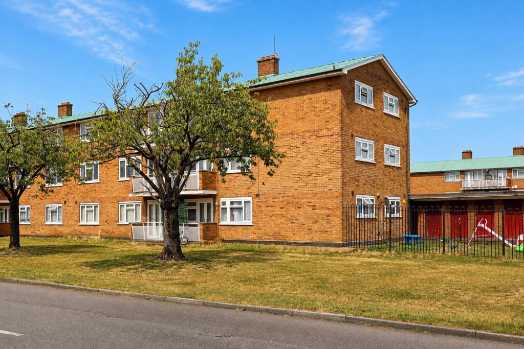 Main image of property: Gadsden Close, Upminster, Havering