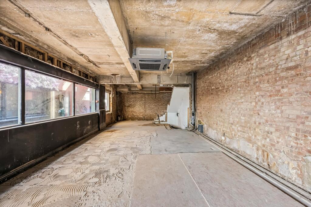 Brighton Square 20-017.JPG