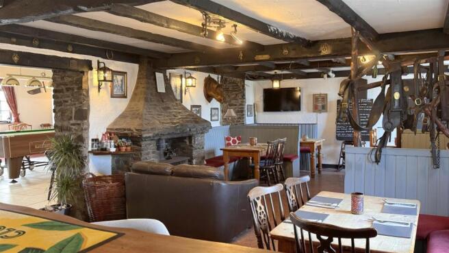 Pub 16.jpg