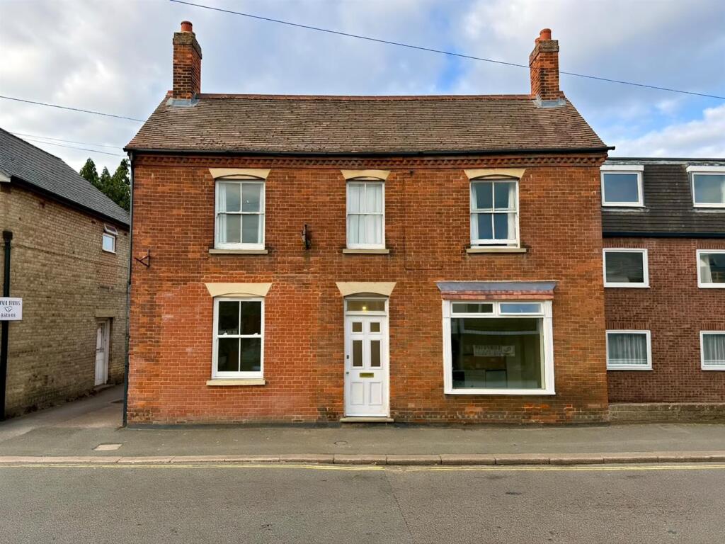 Main image of property: High Street, Sandy