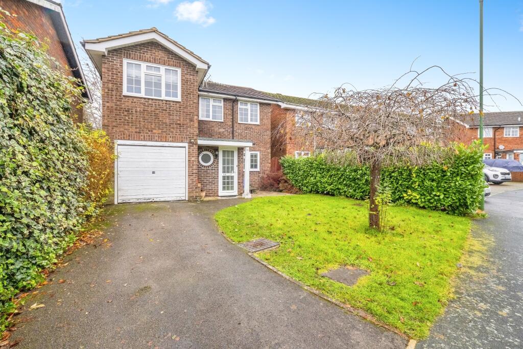 Main image of property: Pretoria Avenue, Midhurst, West Sussex, GU29