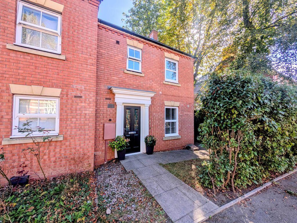 Main image of property: King Edward Road, Nuneaton, CV11 4BB