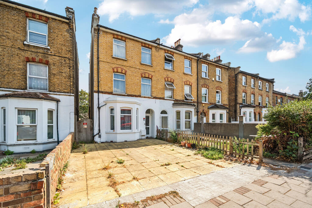 Main image of property: Croydon Road, London