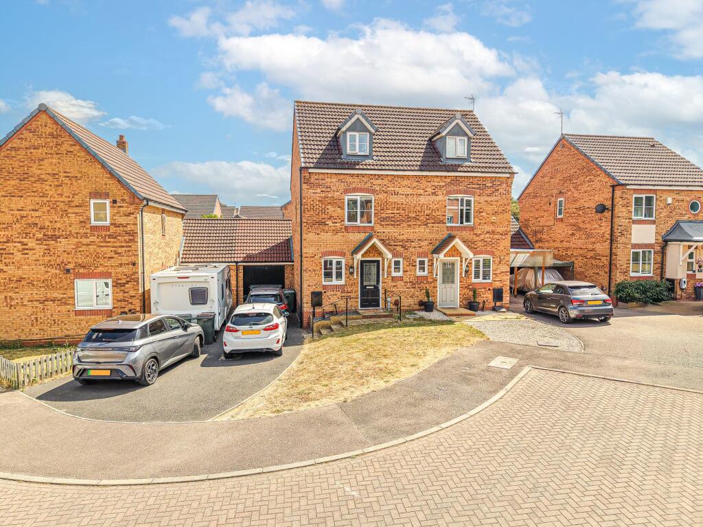 Main image of property: Stackyard Close, Braunstone, LE3