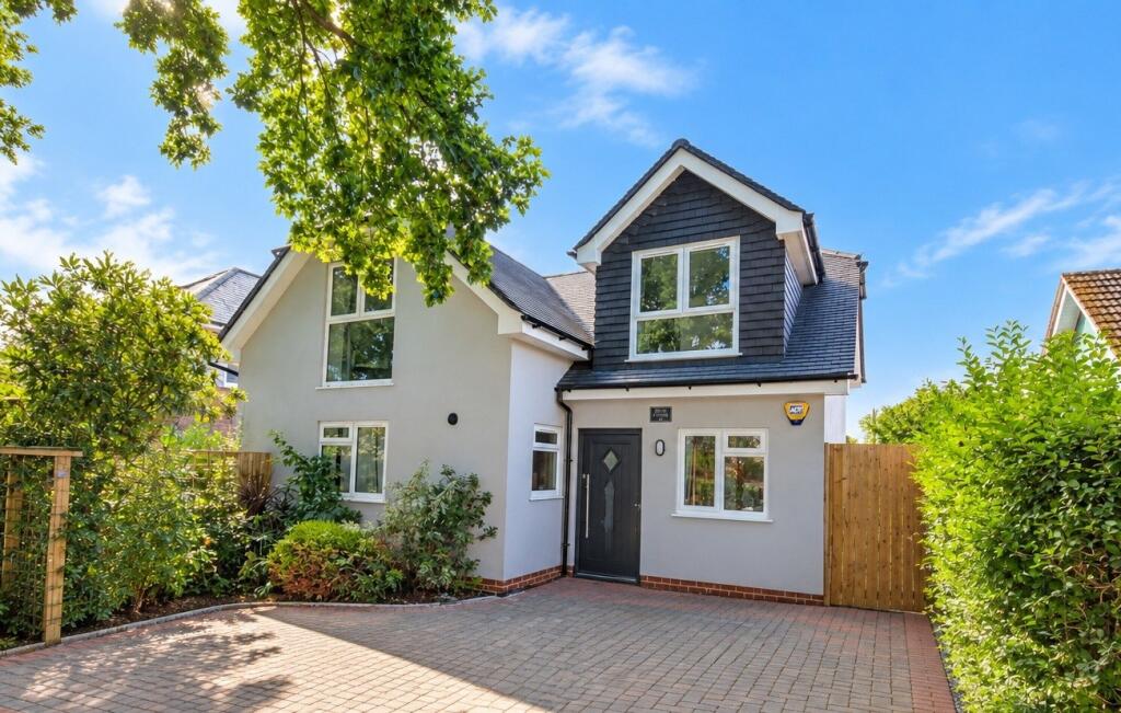 Main image of property: Bridge Cottage, Bridge Place, Bournemouth, BH10