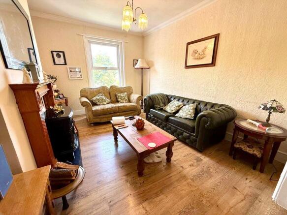Apartment Lounge
