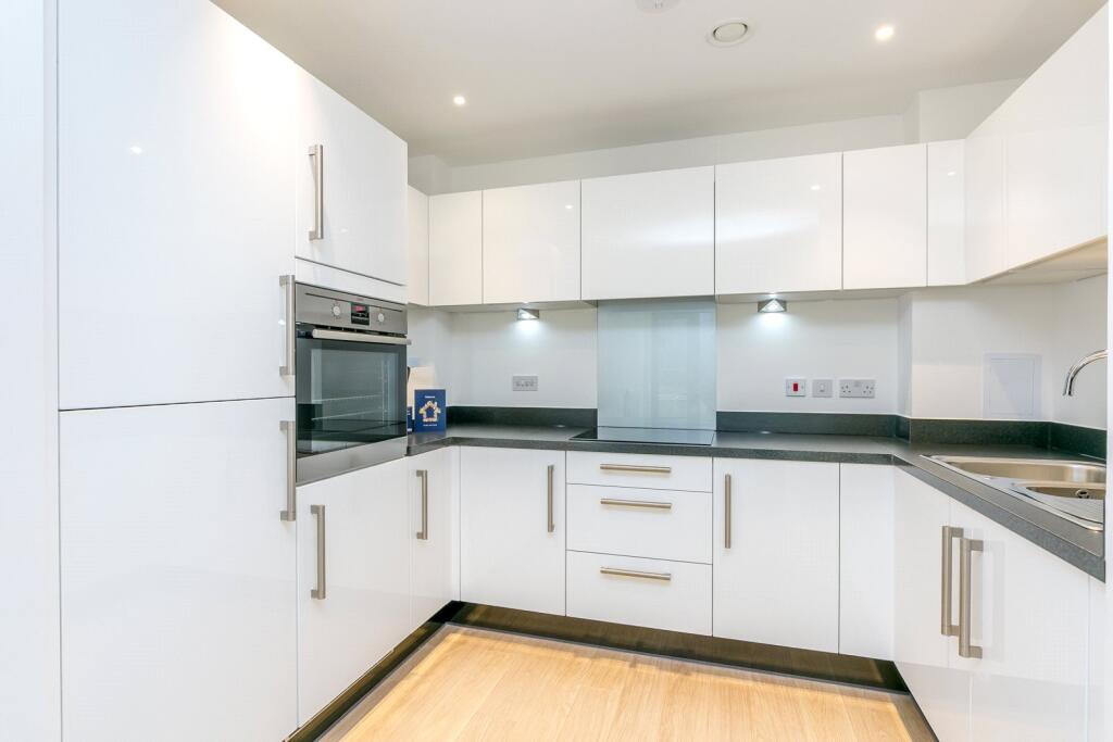 Main image of property: Egret Heights, Waterside Way, London, N17