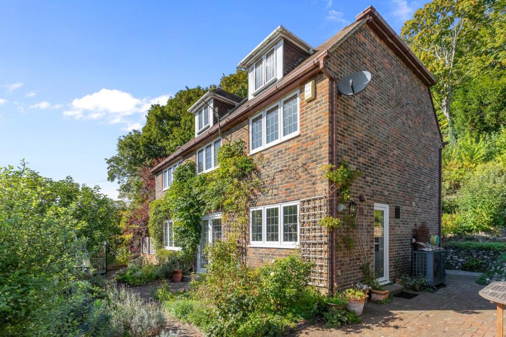 Main image of property: Rotten Row, Lewes, East Sussex, BN7