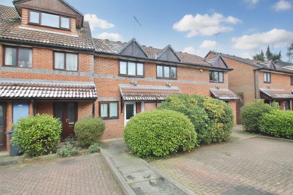 Main image of property: Weavers Close, Isleworth, TW7