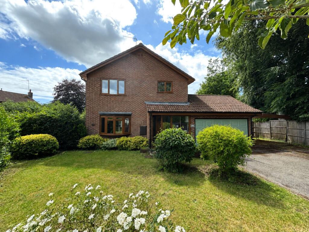Main image of property: Down Lodge Close, Alderholt, Fordingbridge, Hampshire, SP6