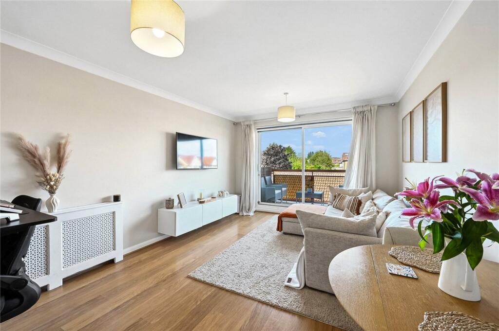 Main image of property: Croydon Road, Beckenham, BR3