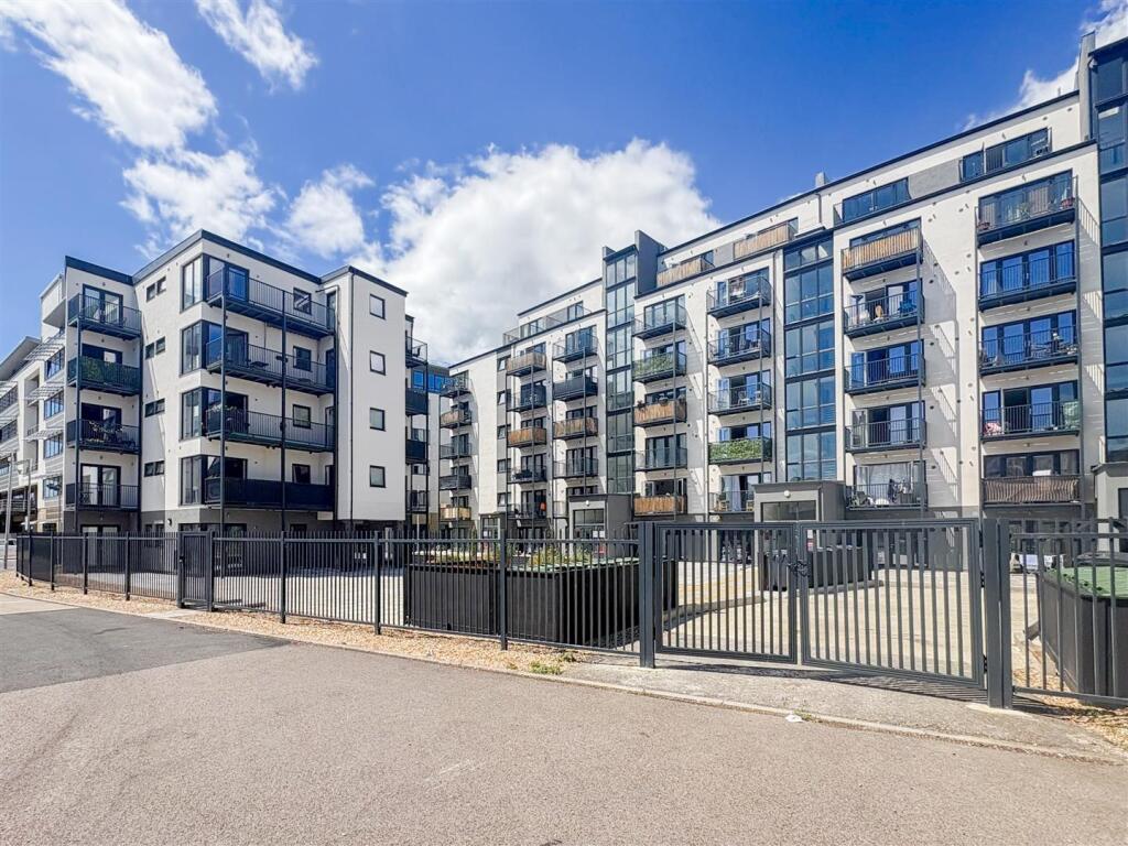 Main image of property: Martin Court, Hastings, TN34 1DY