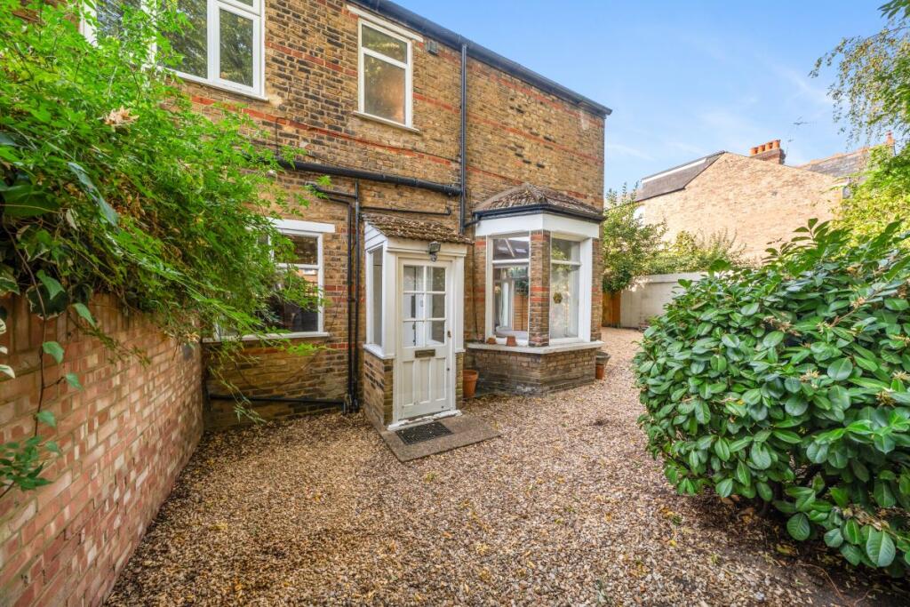 Main image of property: 24B Woodhurst Road, London, W3 6SP