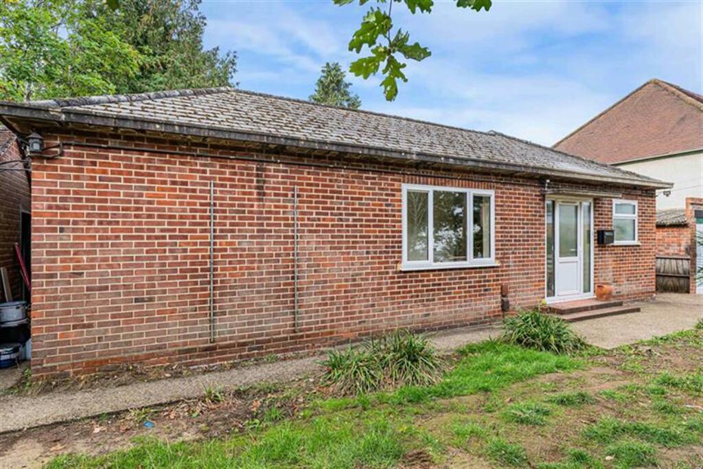 Main image of property: Tilehurst Road, Reading