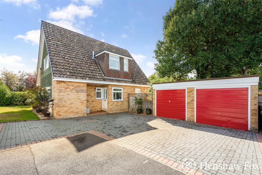 Main image of property: Forest Close, North Baddesley, Hampshire