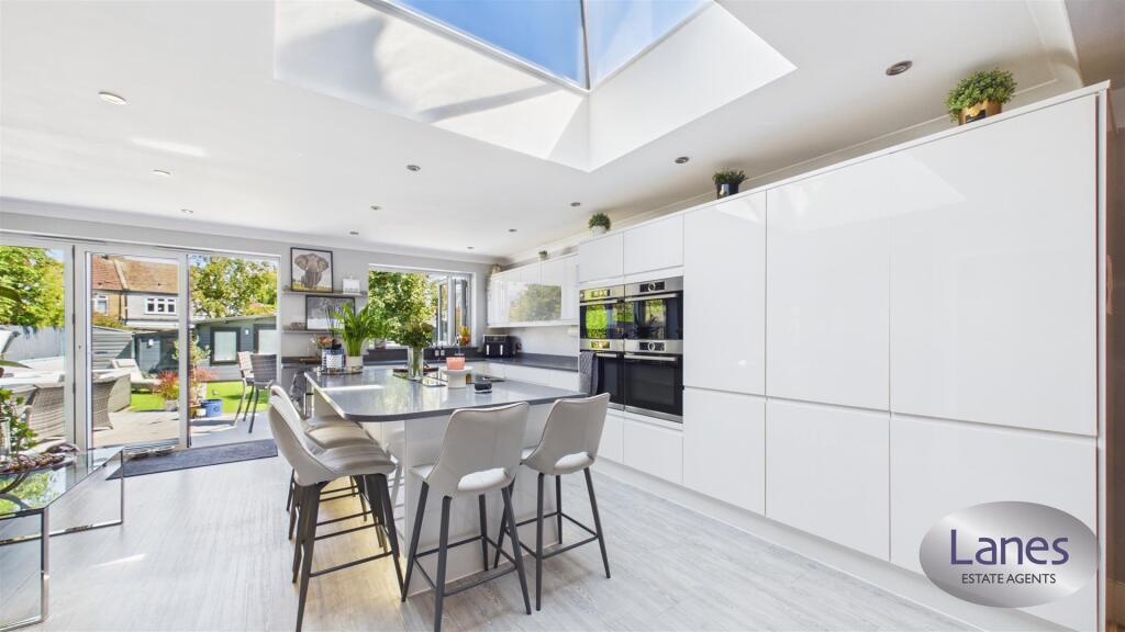 Main image of property: Mutton Lane, Potters Bar