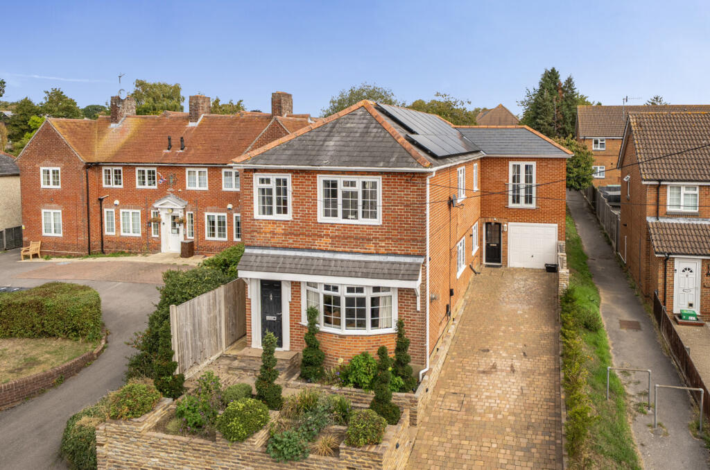 Main image of property: New Road, Netley Abbey, Southampton, Hampshire, SO31