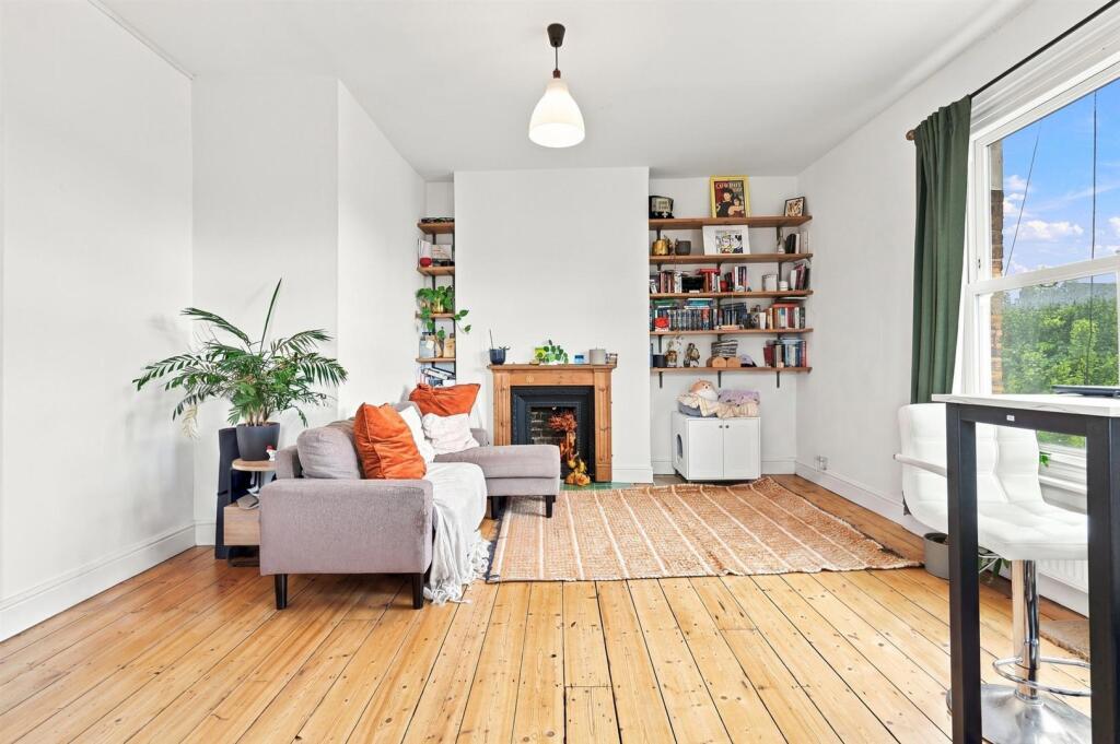 Main image of property: Stapleton Hall Road, N4 3QF