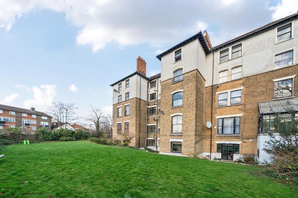 Main image of property: Ellesmere Court, London, SE20