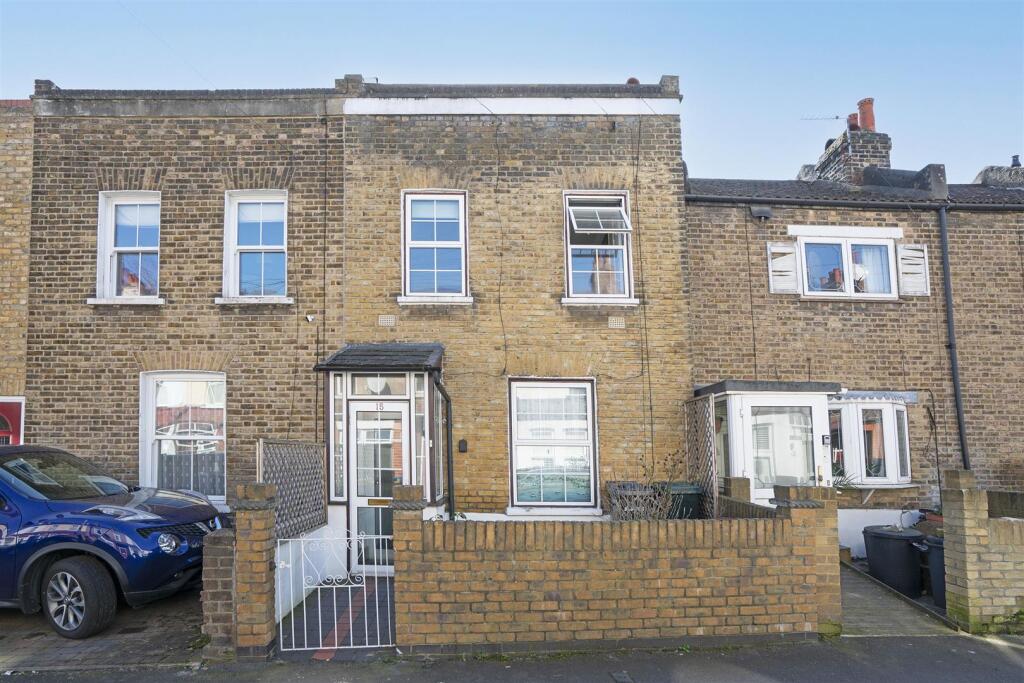 Main image of property: Palestine Grove, Colliers Wood