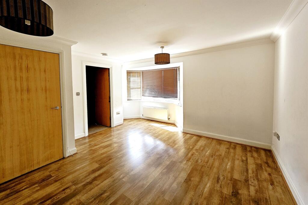 Main image of property: San Marcos, Grays, RM16