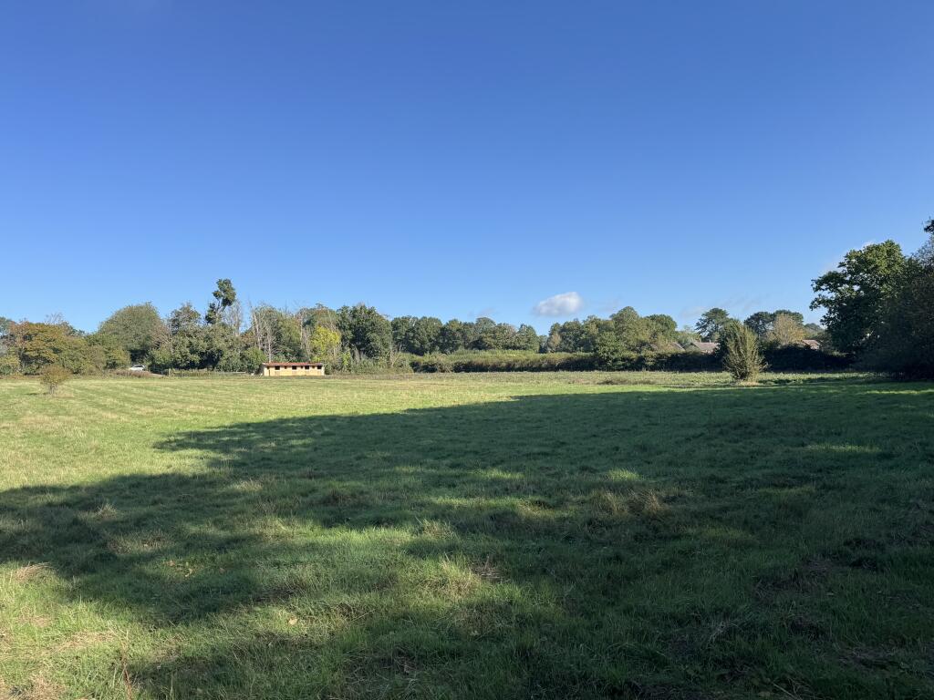 Main image of property: Brook Meadow, Botley Road, Curdridge, SO32 2DR