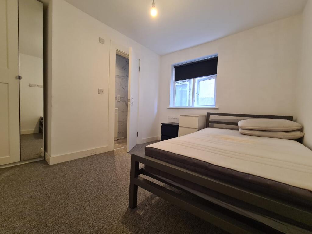 Main image of property: Golders Green Road, Golders Green, London, NW11