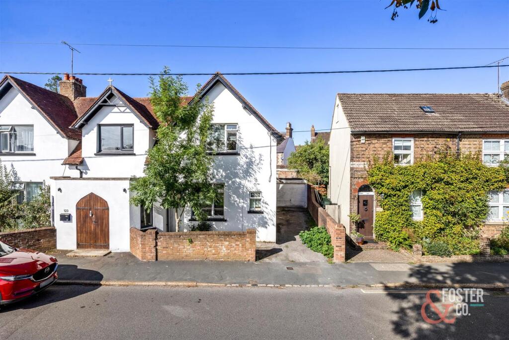 Main image of property: Cuckfield Road, Hurstpierpopint