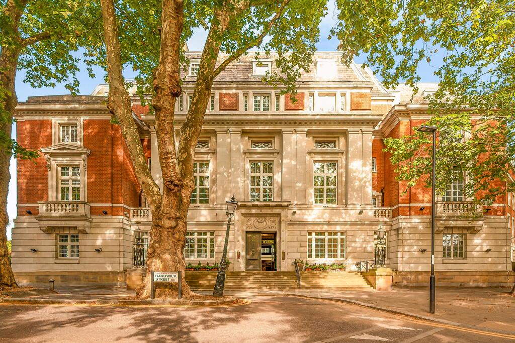 Main image of property: Rosebery Avenue, Clerkenwell, EC1R