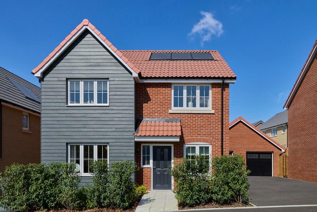 Main image of property: Thaxted Road,
Saffron Walden,
Essex,
CB10 2SG