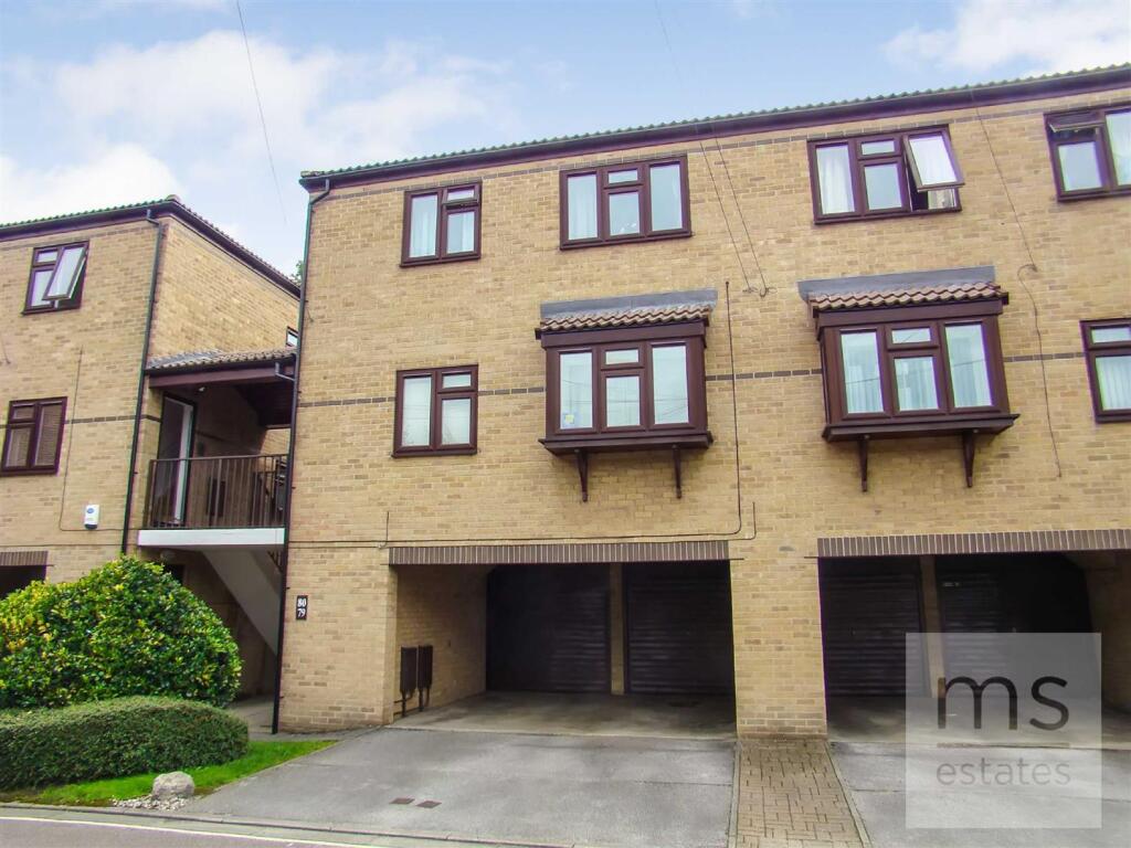 Main image of property: Lenton Manor, Lenton, Nottingham