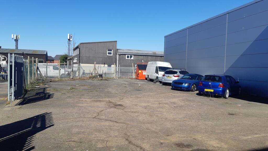 Photo 18
