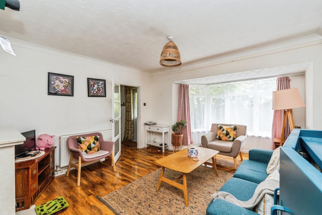 Main image of property: Leybourne Avenue, Southampton, Hampshire, SO18