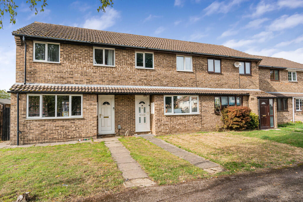 Main image of property: Wye Close, Bicester, OX26