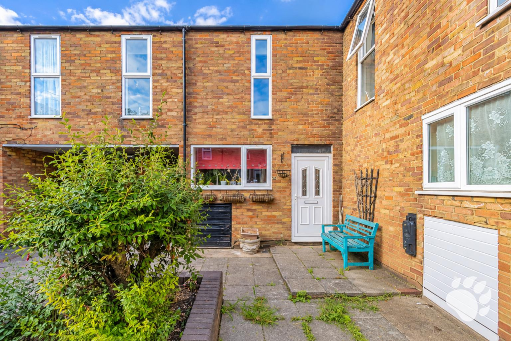 Main image of property: Crosse Courts, Laindon, SS15