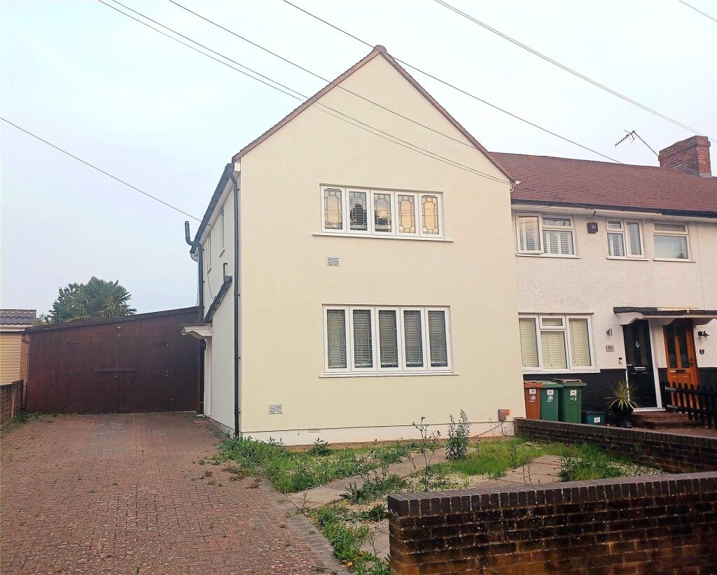 Main image of property: St. Philips Avenue, Worcester Park, KT4