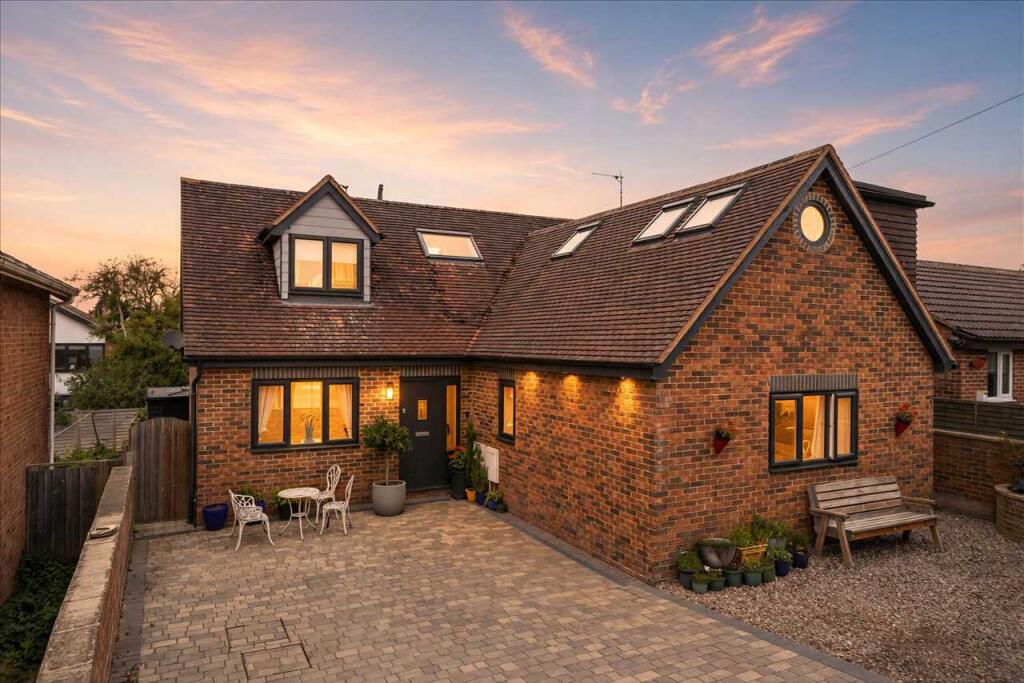 Main image of property: Egmont Avenue, Stony Stratford, Milton Keynes