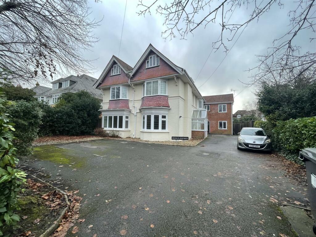 Main image of property: 15 Portchester Road.