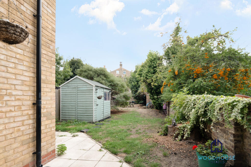 Main image of property: Basement Flat, Queens Drive, Hackney, London