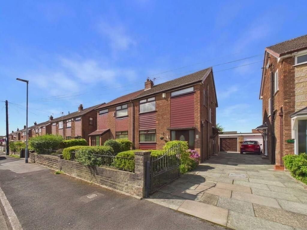 Main image of property: Hertford Drive, Tyldesley, M29