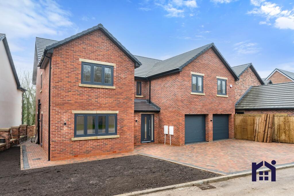 Main image of property: Armetriding Reaches, Euxton, PR7 6GY