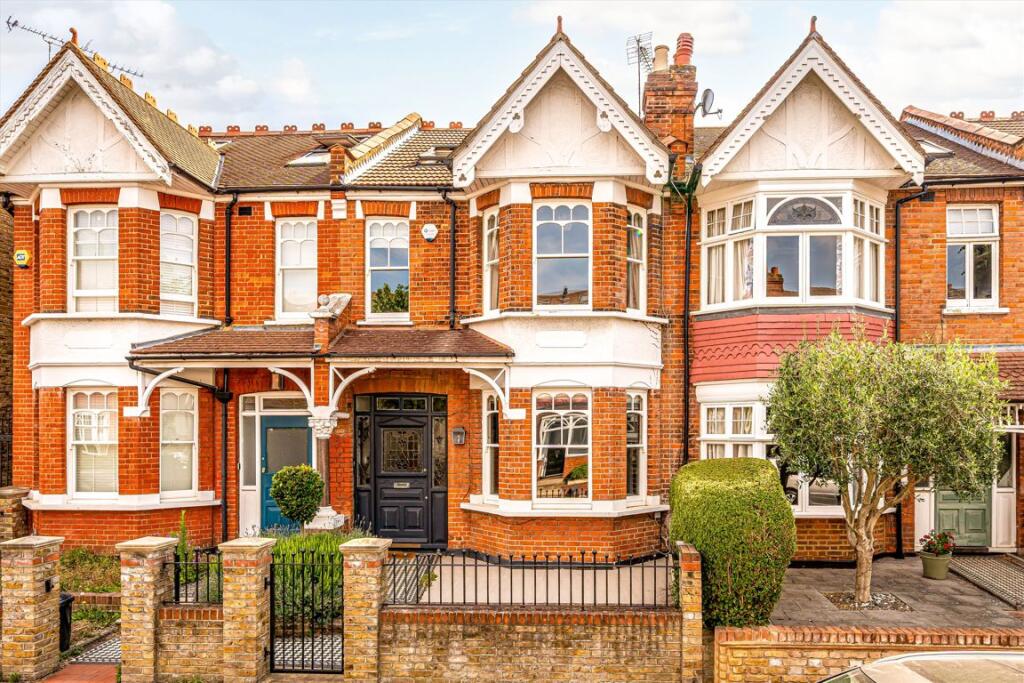 Main image of property: Copthall Gardens, Twickenham