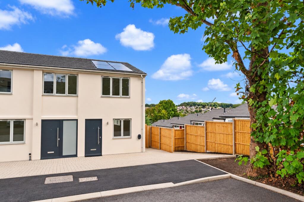Main image of property: Coombe Gardens, Berkhamsted