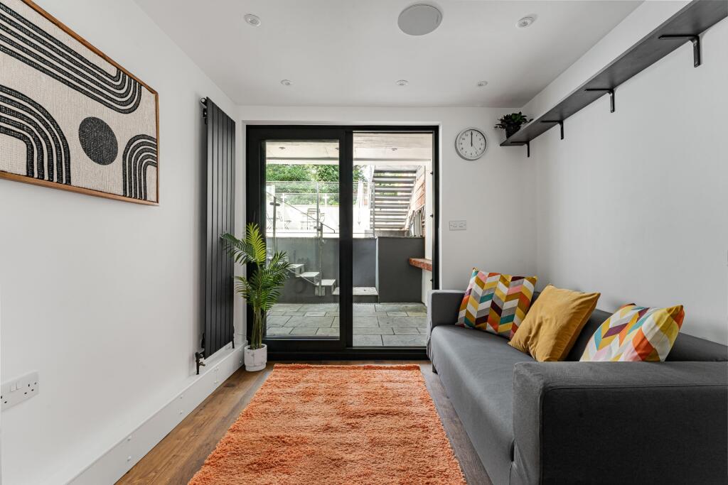 Main image of property: Kingsland Road, Hackney, E8