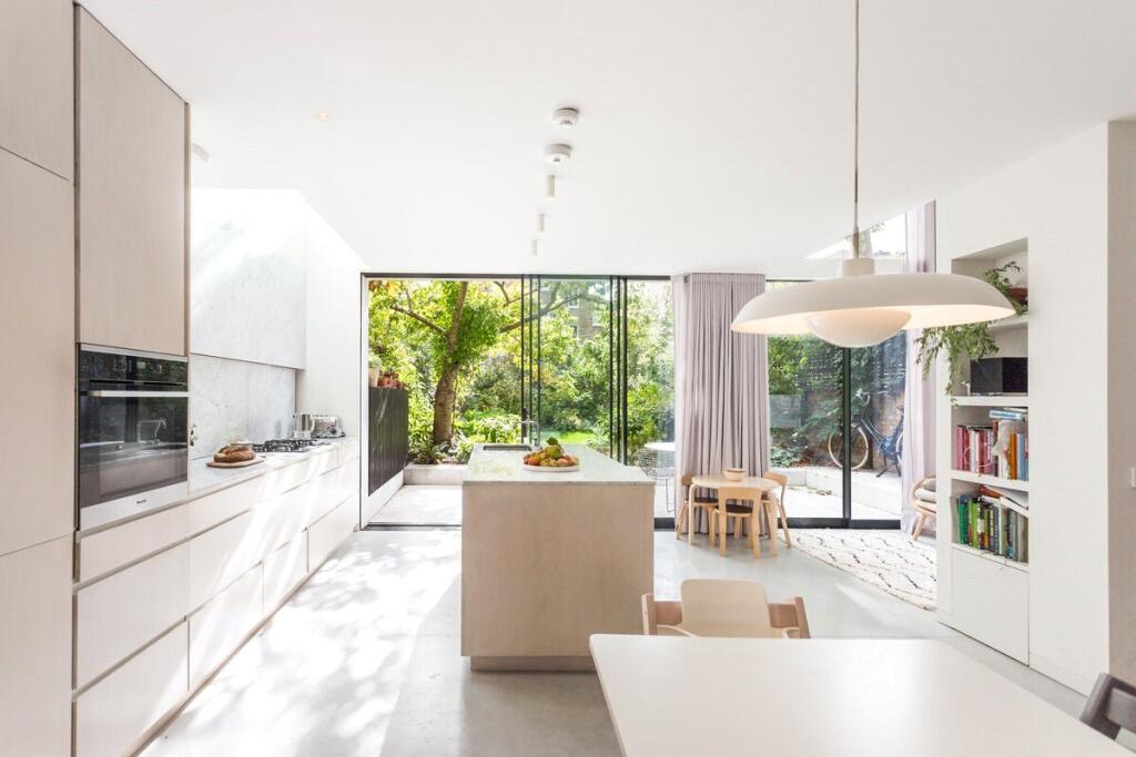 Main image of property: Ockendon Road, London, N1
