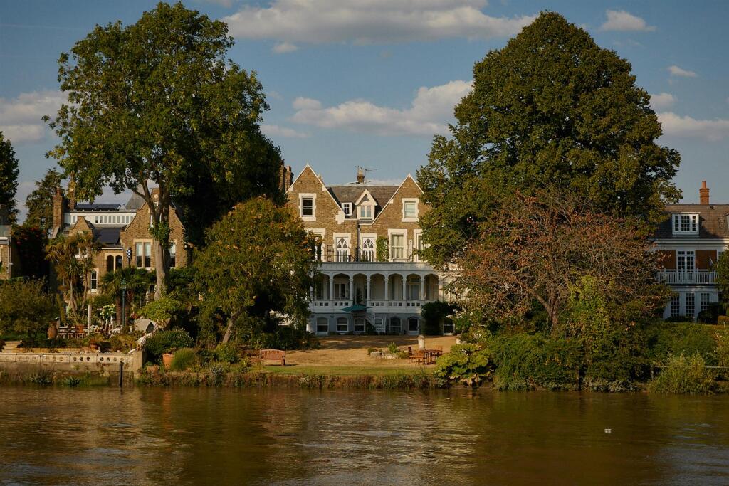 Main image of property: Grove Park Road, Chiswick, W4